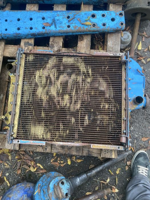 Продаю радіатор мтз 80 82