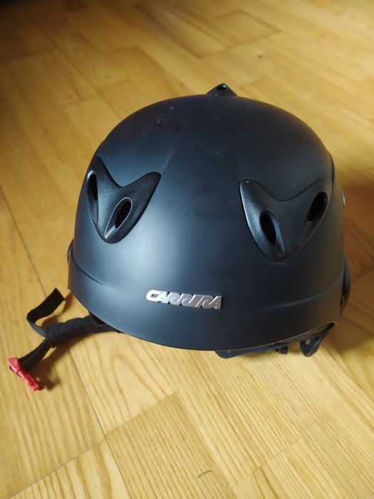 Kask narciarski Carrera L