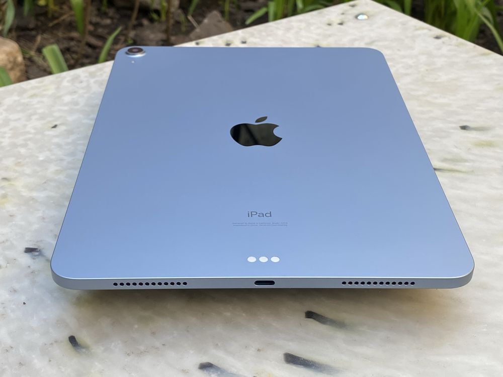 Планшет Apple iPad Air 10.9 in (4 gen) 64GB Wi-Fi.