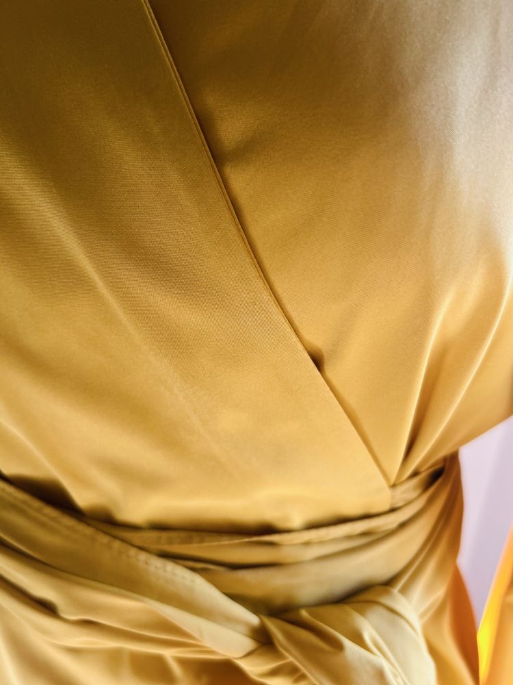 Descubra a elegância atemporal da blusa Purificación García