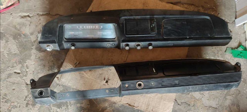 продам панелі приладів торпедо москвич 412 старий формат