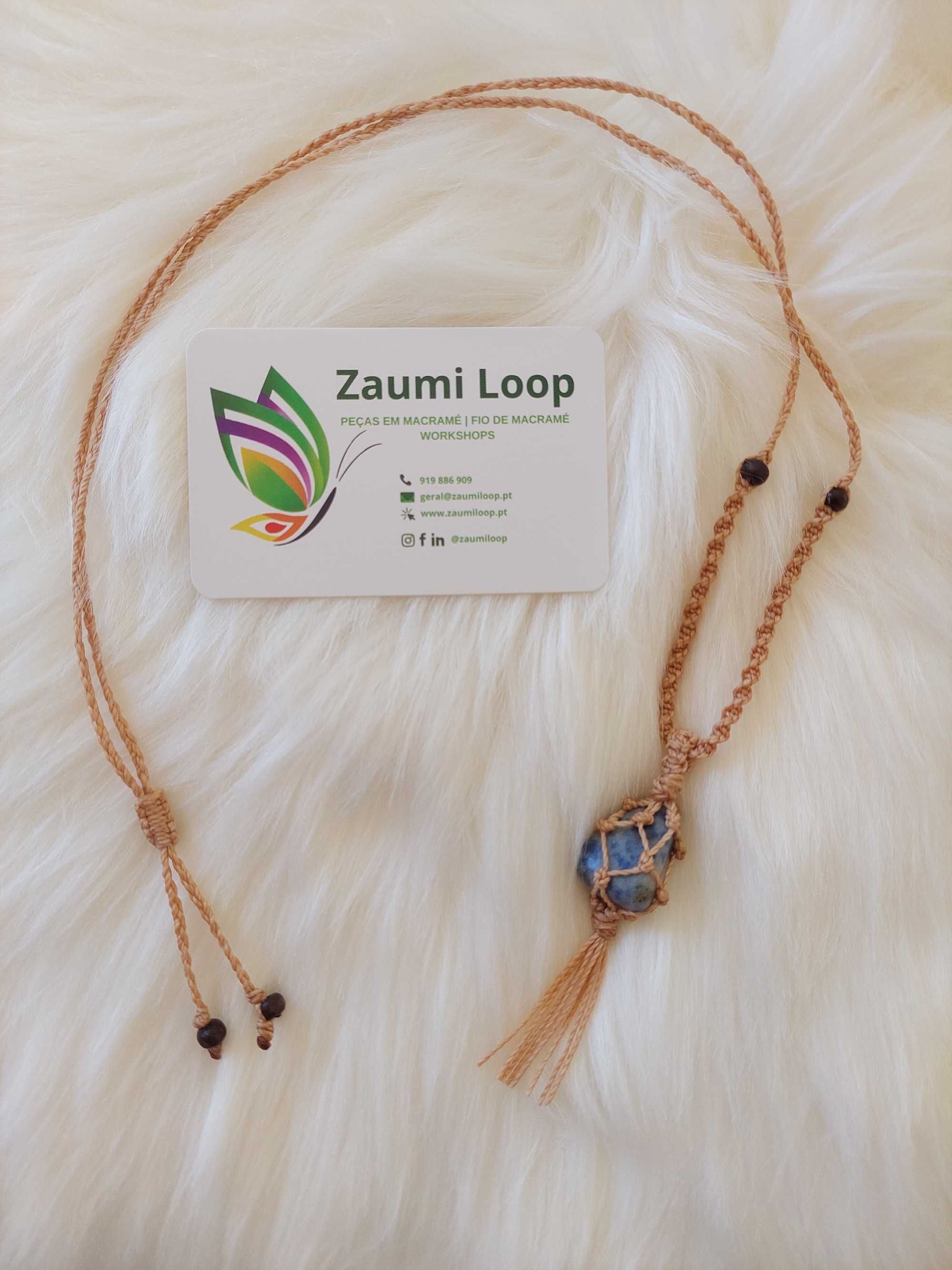 Colar ajustável em macramé com cristal Sodalita | NOVO |