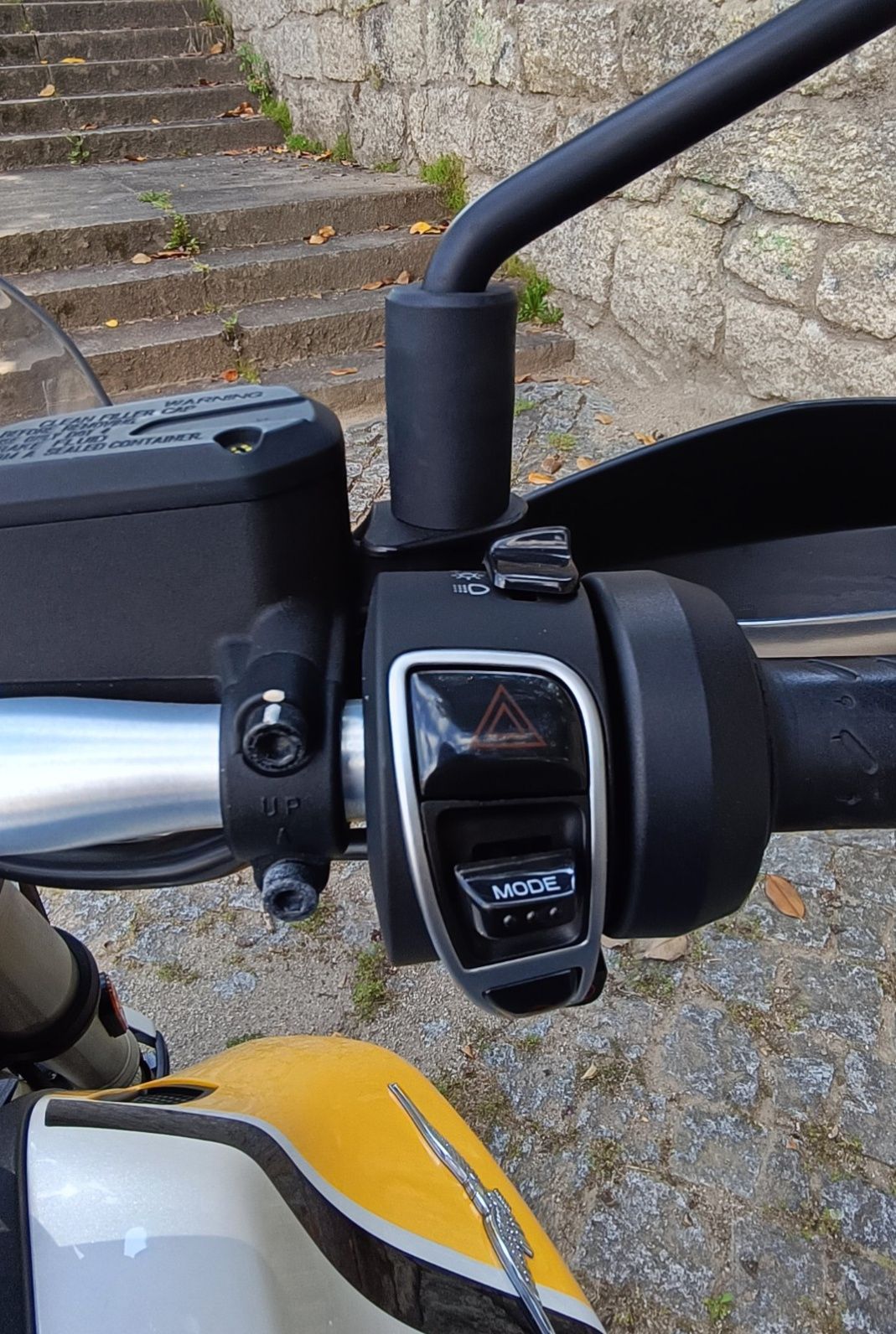 Moto Guzzi V85TT