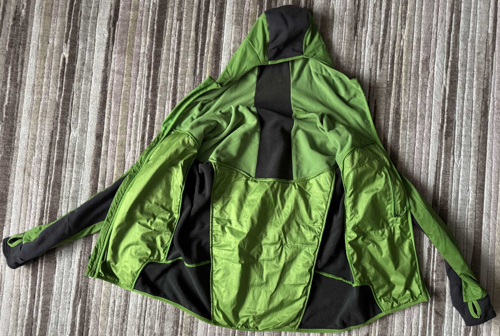 Комбінована куртка The North Face Summit Series розмір M