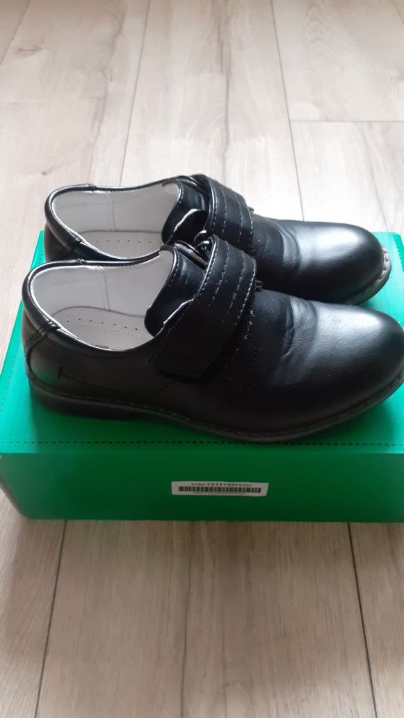 Buty chłopięce cocodrilo 34