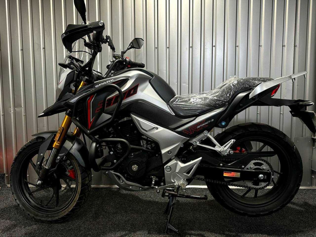 Новий мотоцикл Spark  SP300T-3