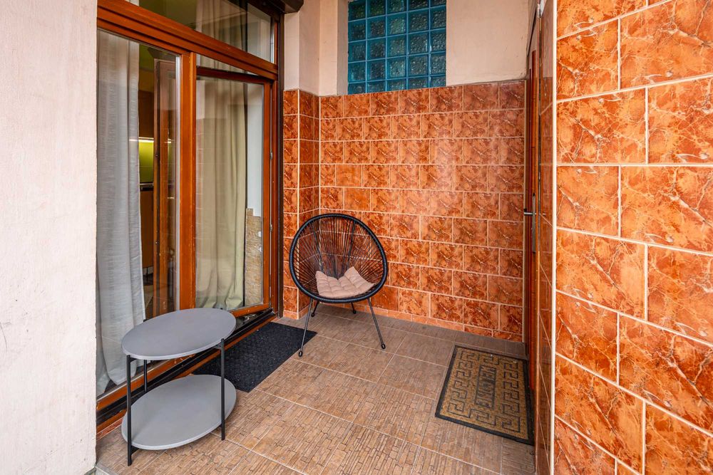 вул. Листопадового Чину 12/Оренда житла Подобово 4 кім. кв./для 10 ос.