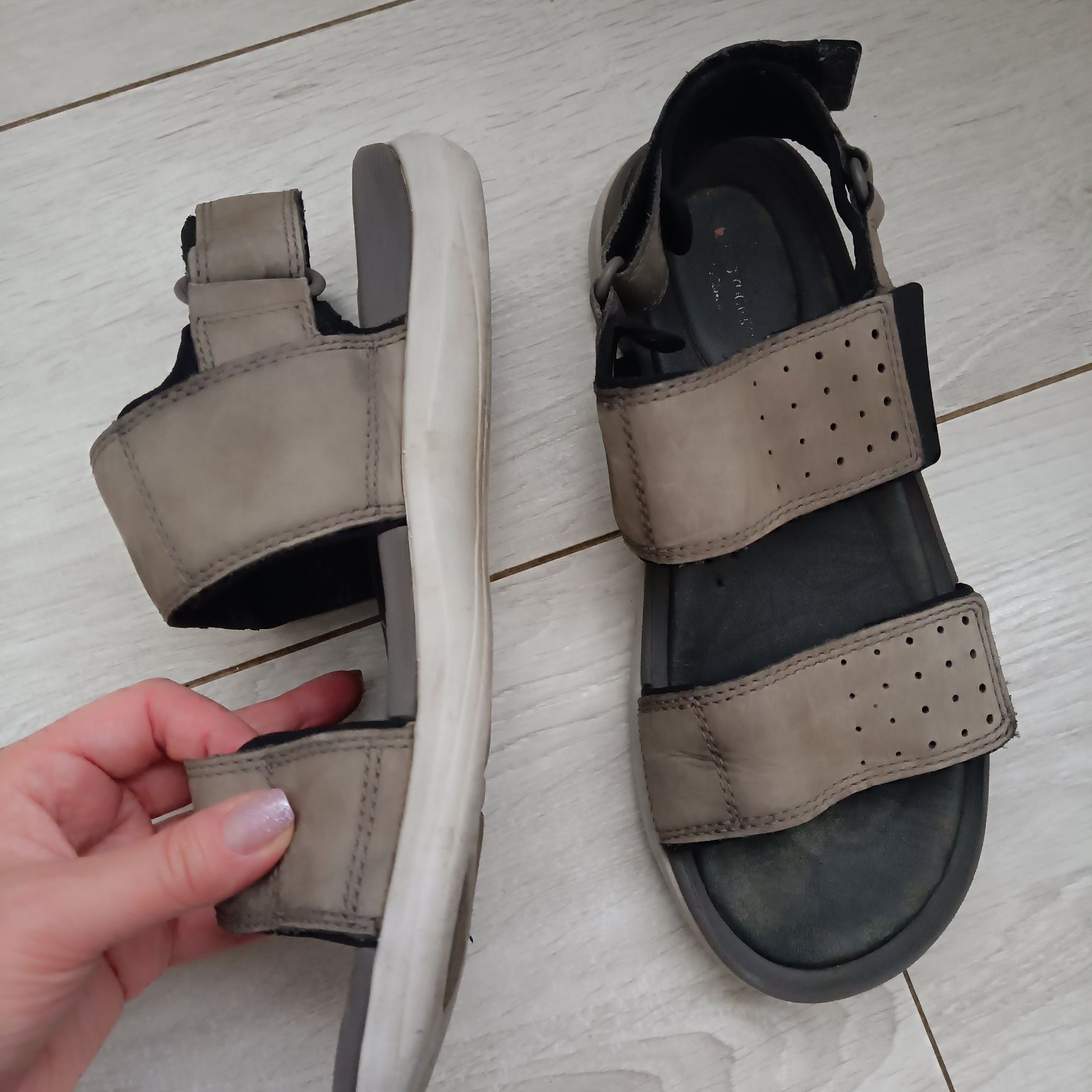 Босоніжки Clarks