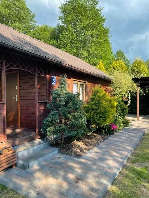 Dom nad jeziorem, działka