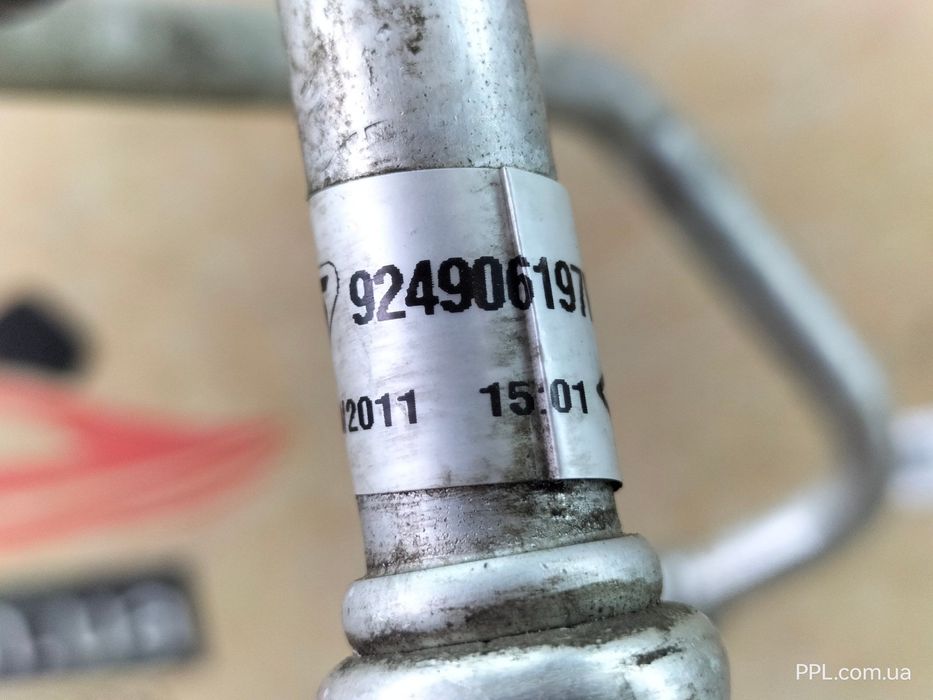 Renault Fluence Z.E. ZE 2011-2014 трубка кондиционера 924906197R