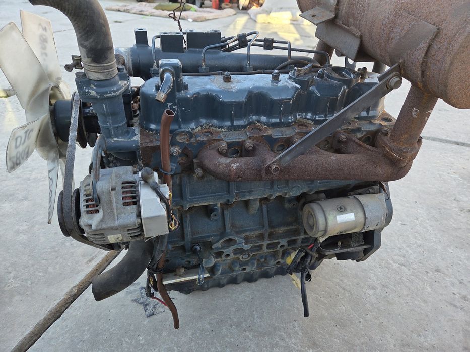 Silnik Kubota F2803 kosiarka minikoparka traktorek