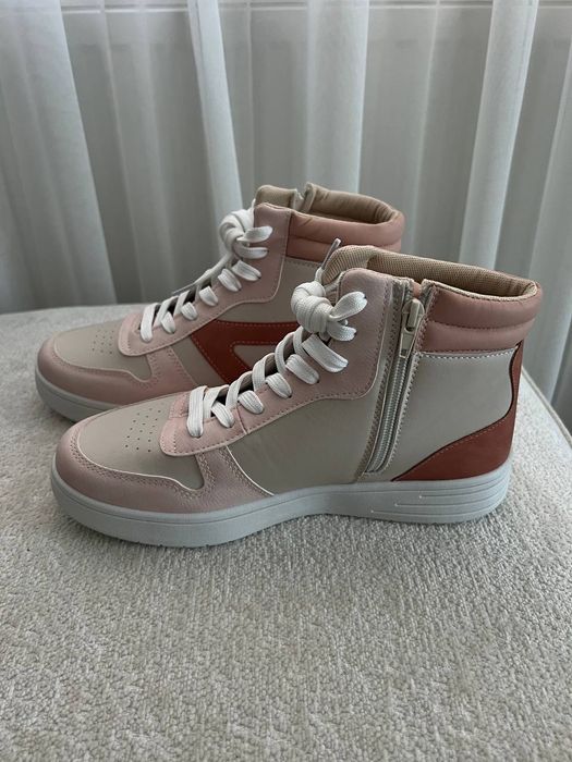 Кросівки жіночі хайтопи Італія