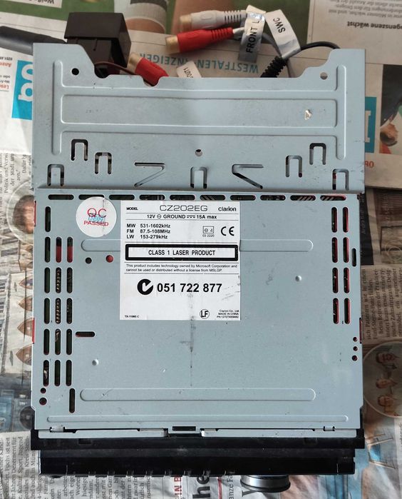 Автомагнітола Clarion CZ202EG