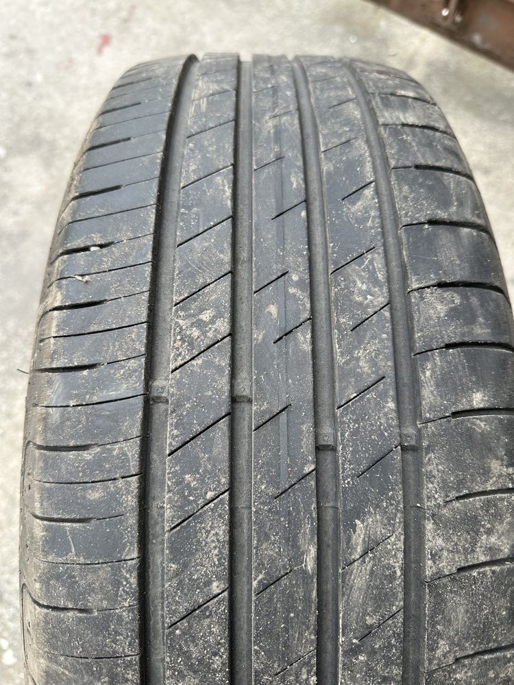 goodyear efficientgrip performance 215/55 r18