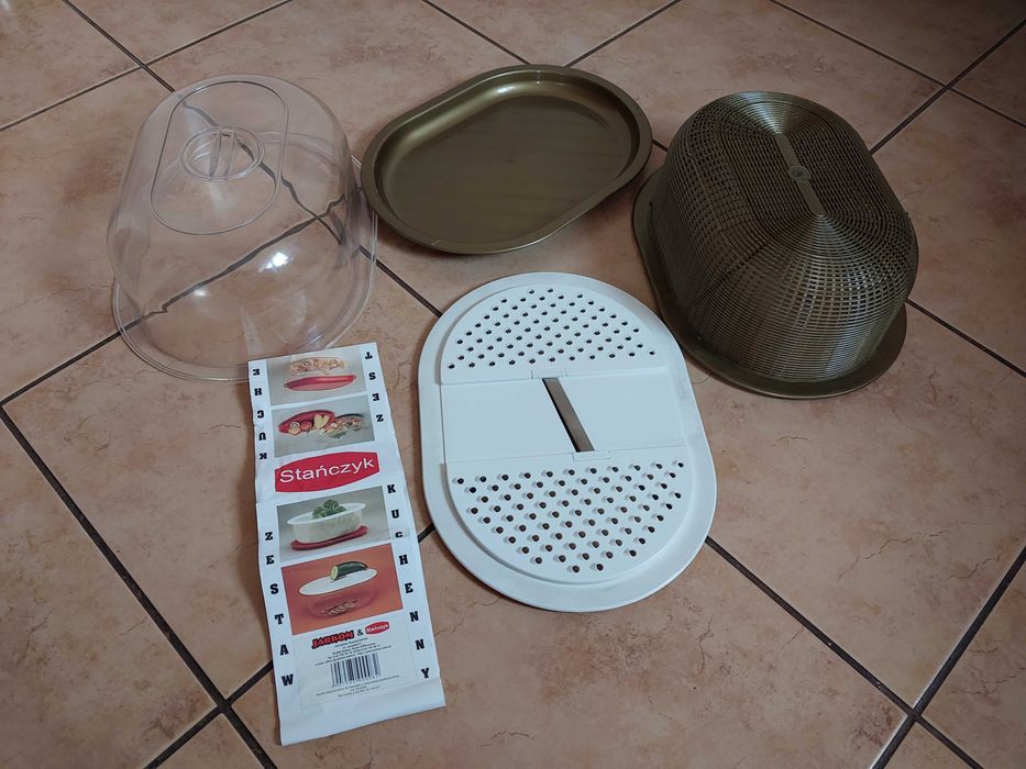 Pojemnik, taca, tarka, sitko