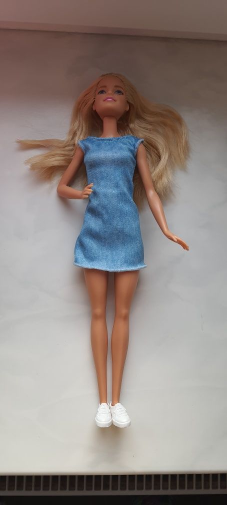 Lalka Barbie zestaw duża kuchnia plus lalka Barbie