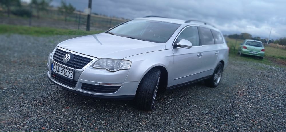 Volkswagen Passat B6 kombi 2.0 benzyna ! kolorowa navi ! alufelgi !