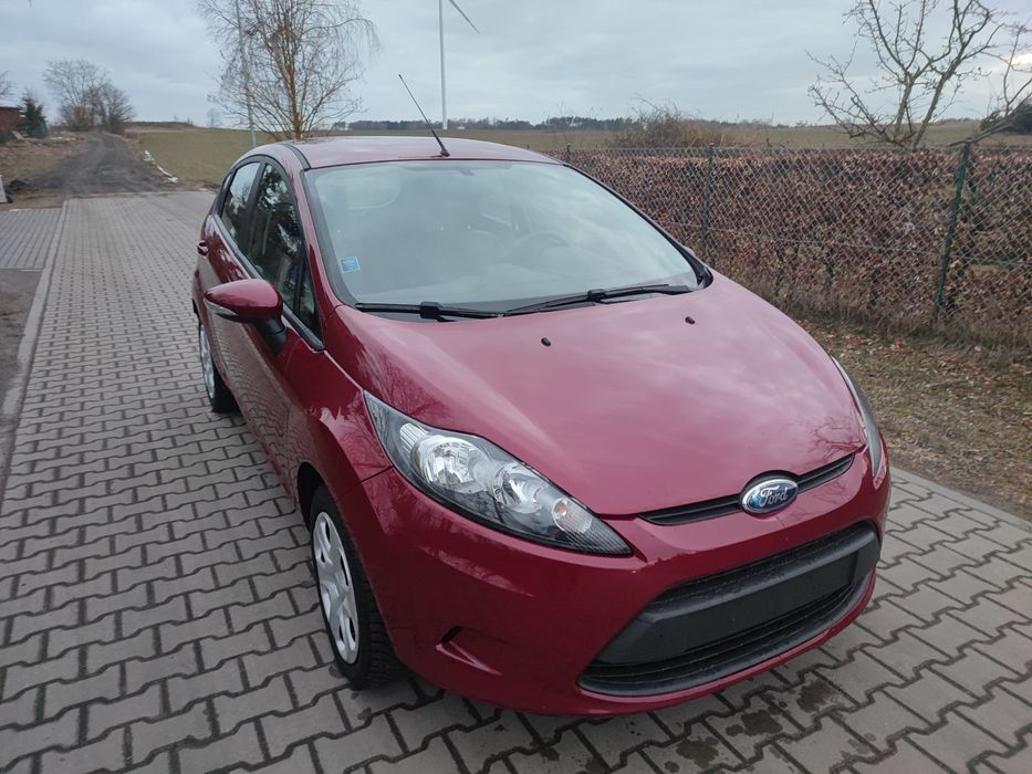 Ford Fiesta Benzyna . Klima. 97tys km. 5 drzwi. Bezwypadkowy.