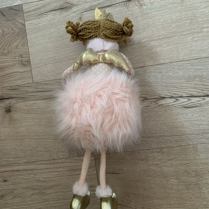 lalka Dolly dekoracyjna figurka