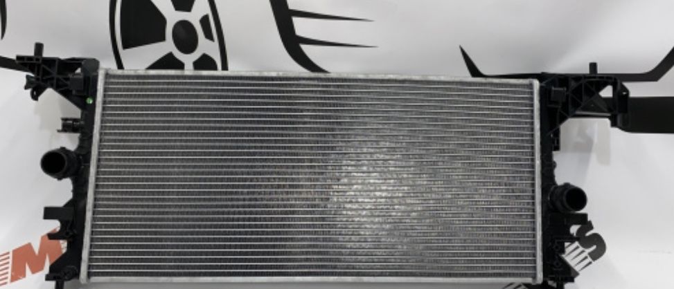 Радиатор радіатор  Chevrolet Cruze 2016-2019