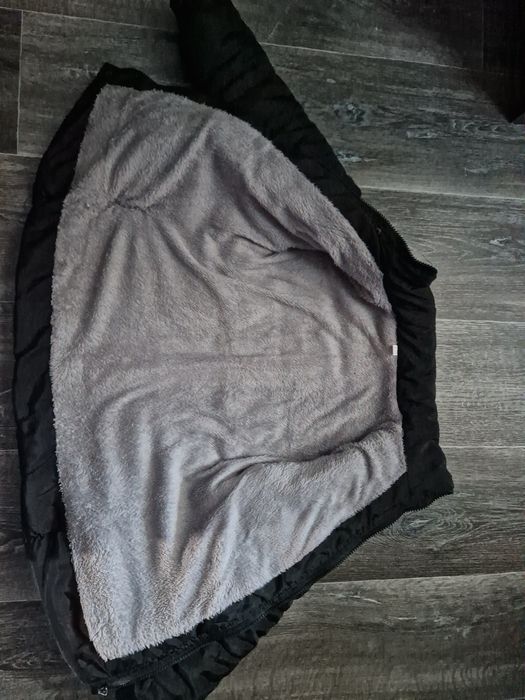 Куртка зимова для хлопчика на 7-9 років