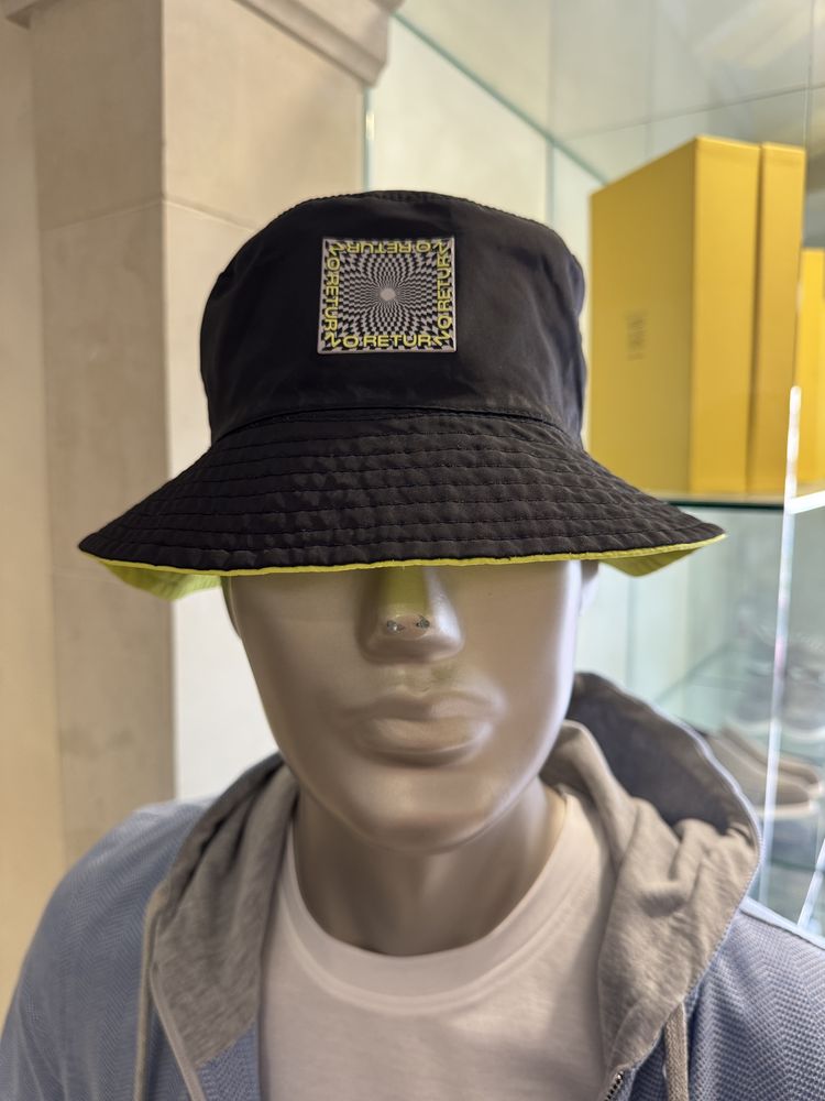 Панама двусторонняя bershka