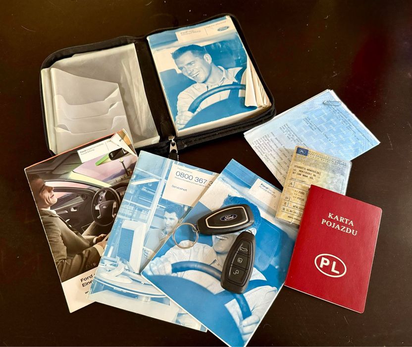 Ford Focus Titanium 1.6 benzyna