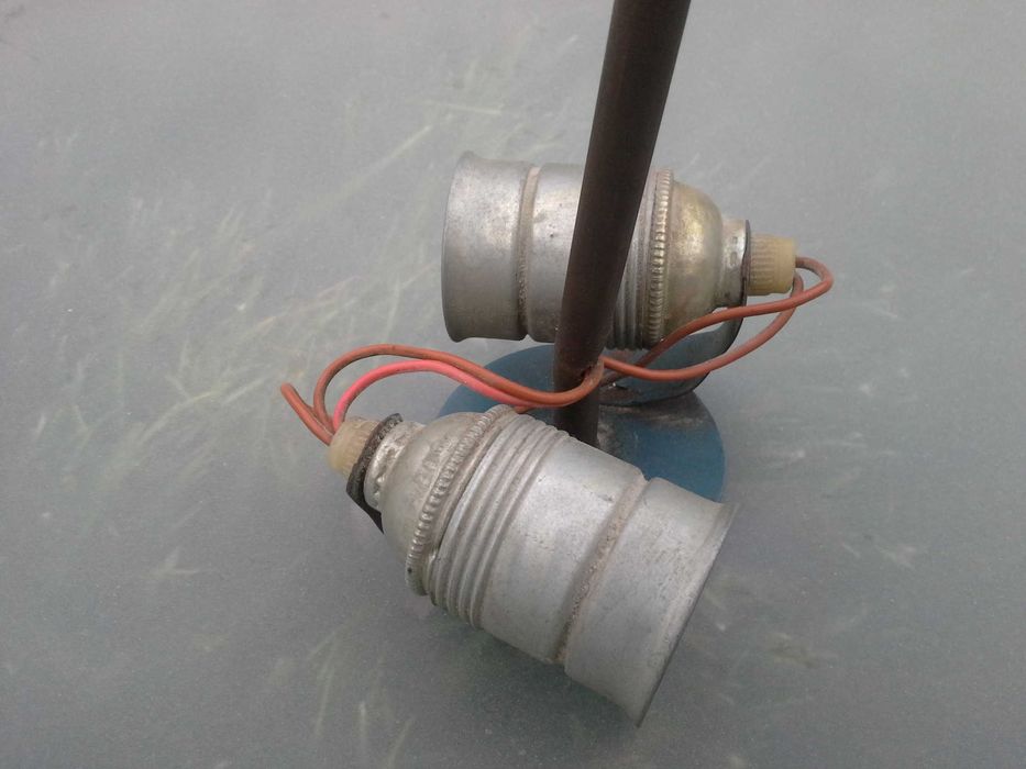 Lampa vintage na dwie żarówki