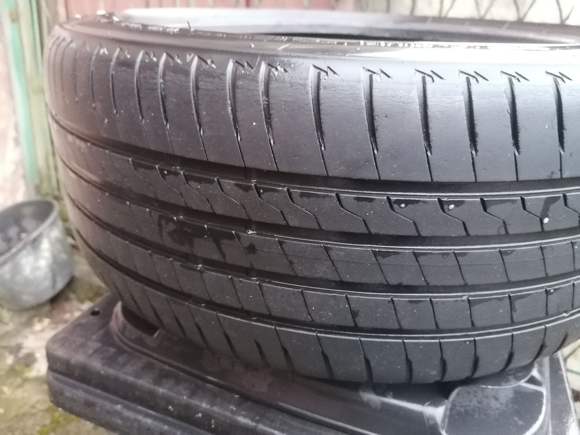 Opony 2szt. Firestone Roadhawk
225/40 R18 92 Y XL FR