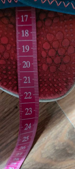 Sandały dziewczęce Nike 33/34 21,8 cm