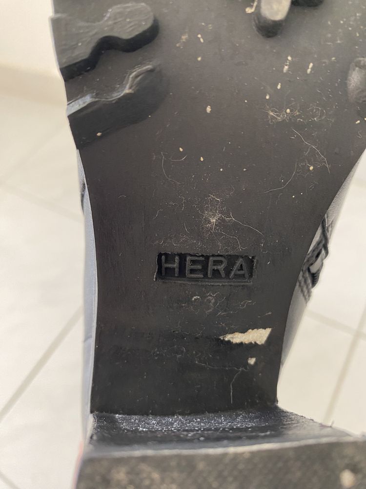 Botas pele da marca Hera