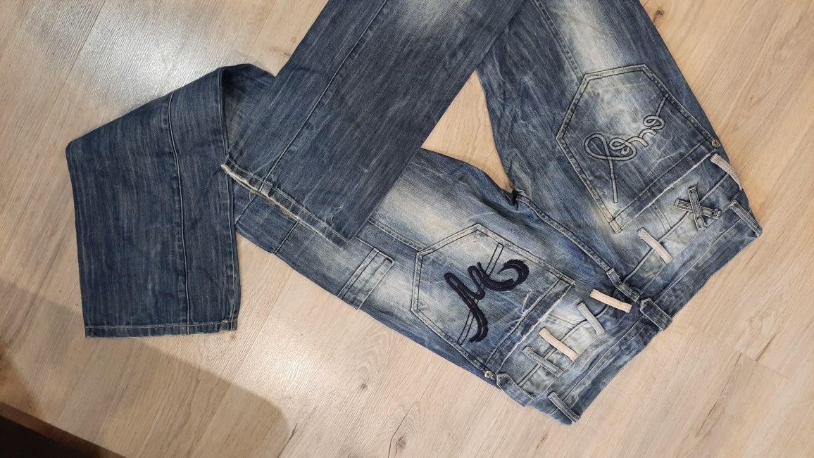Spodnie jeansy firmy CIPO&BAXX