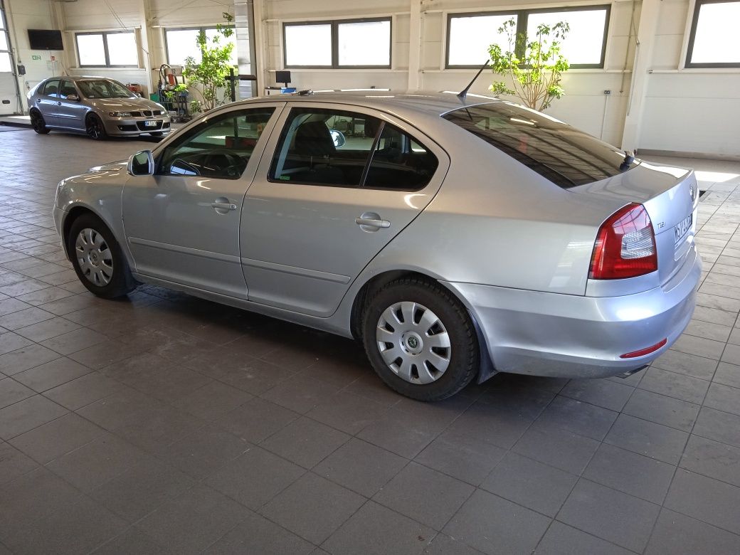 Octavia 2 2012r Rej 2013 polski salon benzyna Przebieg 130tys