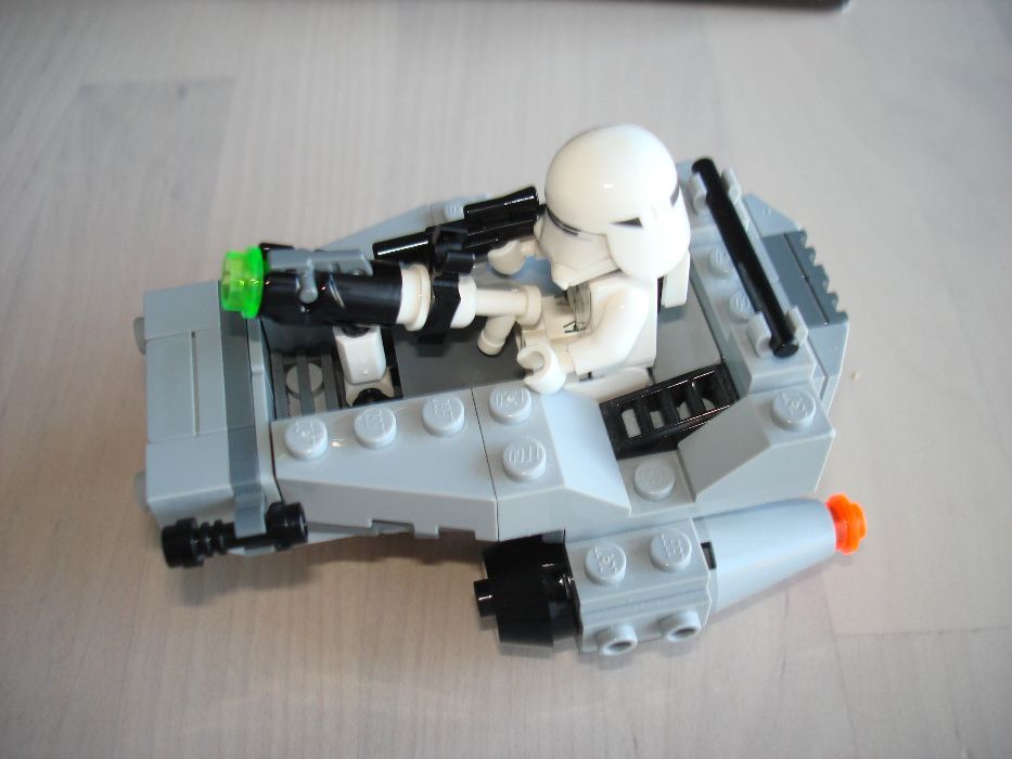 Nave Star Wars da Lego como nova