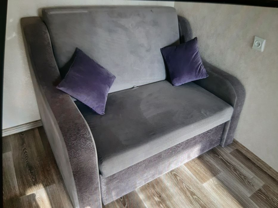 Продам диван стан нового