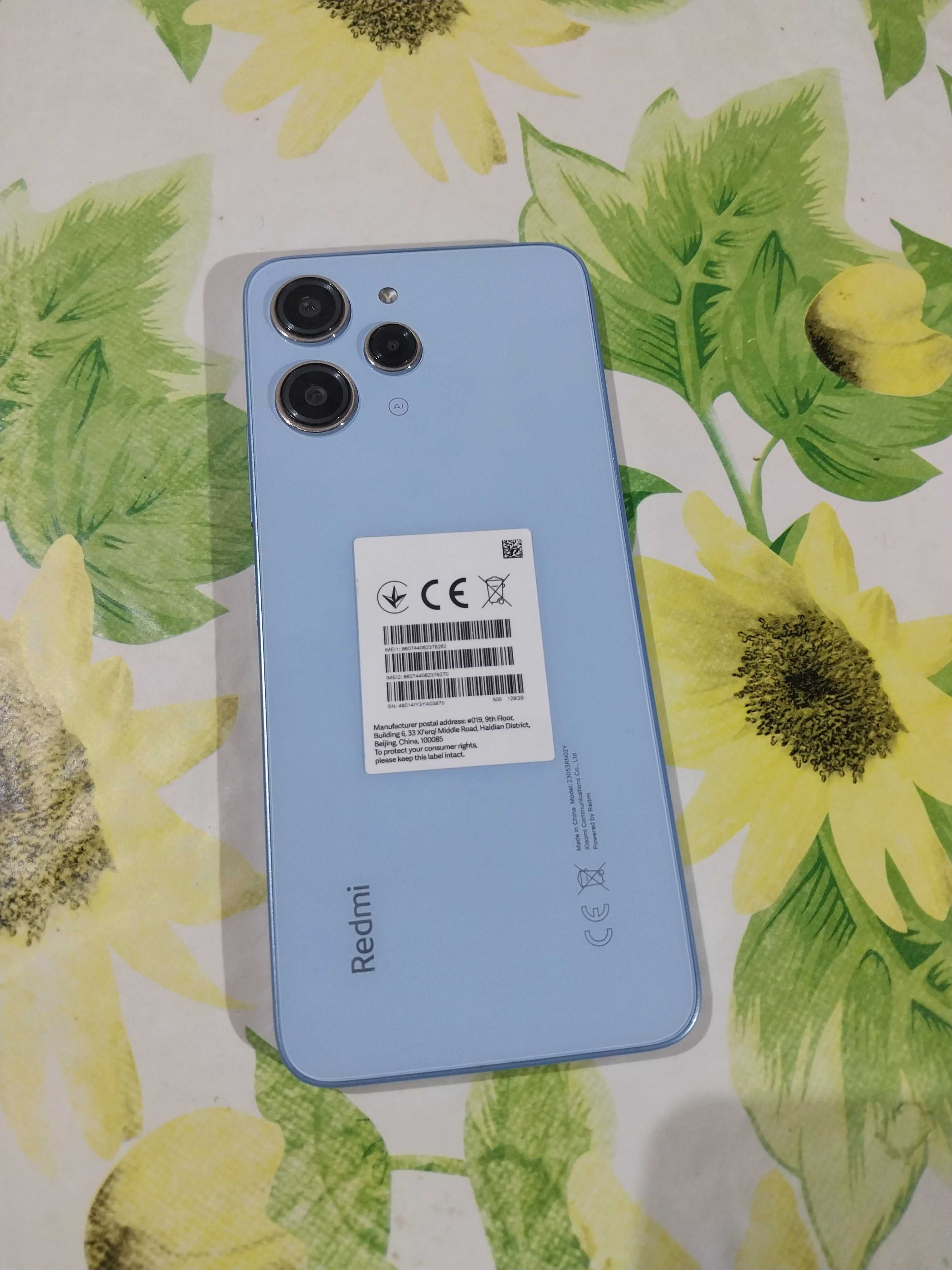 Redmi- 12 как новый 4 х 128
