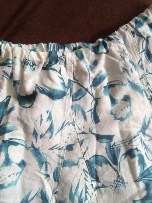 Spódnica w kwiaty letnia wiosenna biała niebieska lato retro vintage