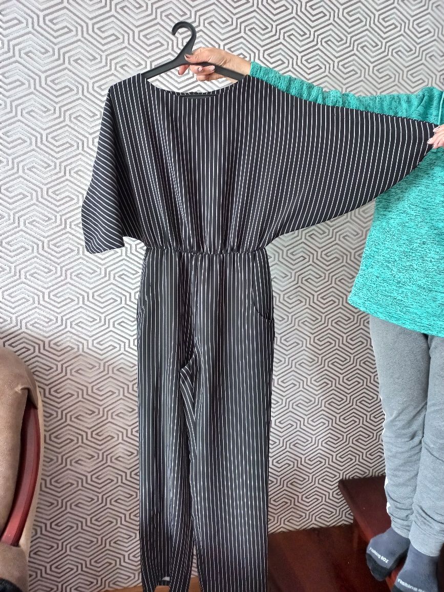 Женский комбинезон