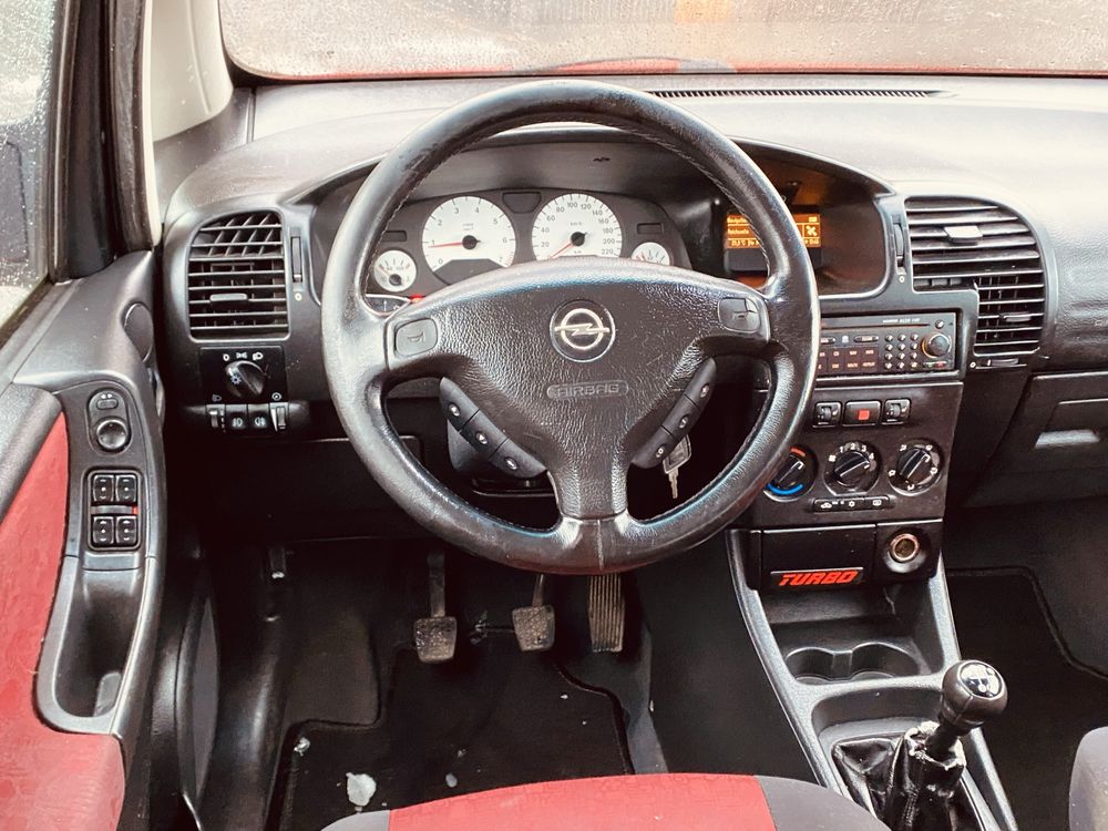 opel zafira rok 2000 poj 1,8 przeb 179tyś klimatyzacja zadbany