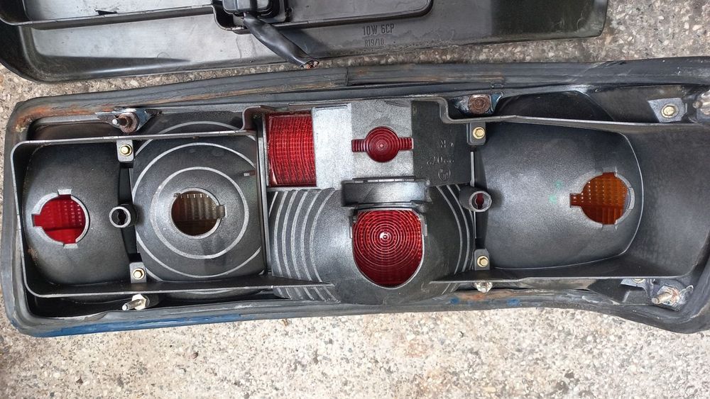 lampa tył prawa mercedes w126 sec oryginał wwa