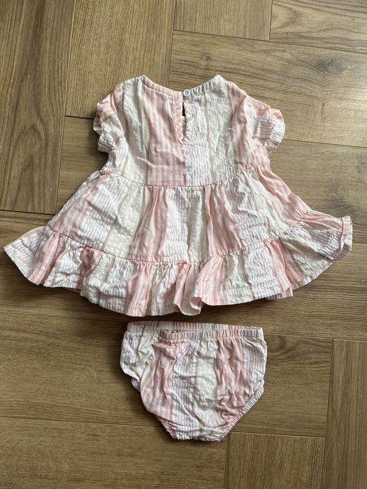 Nowa sukienka w pastelowych kolorach