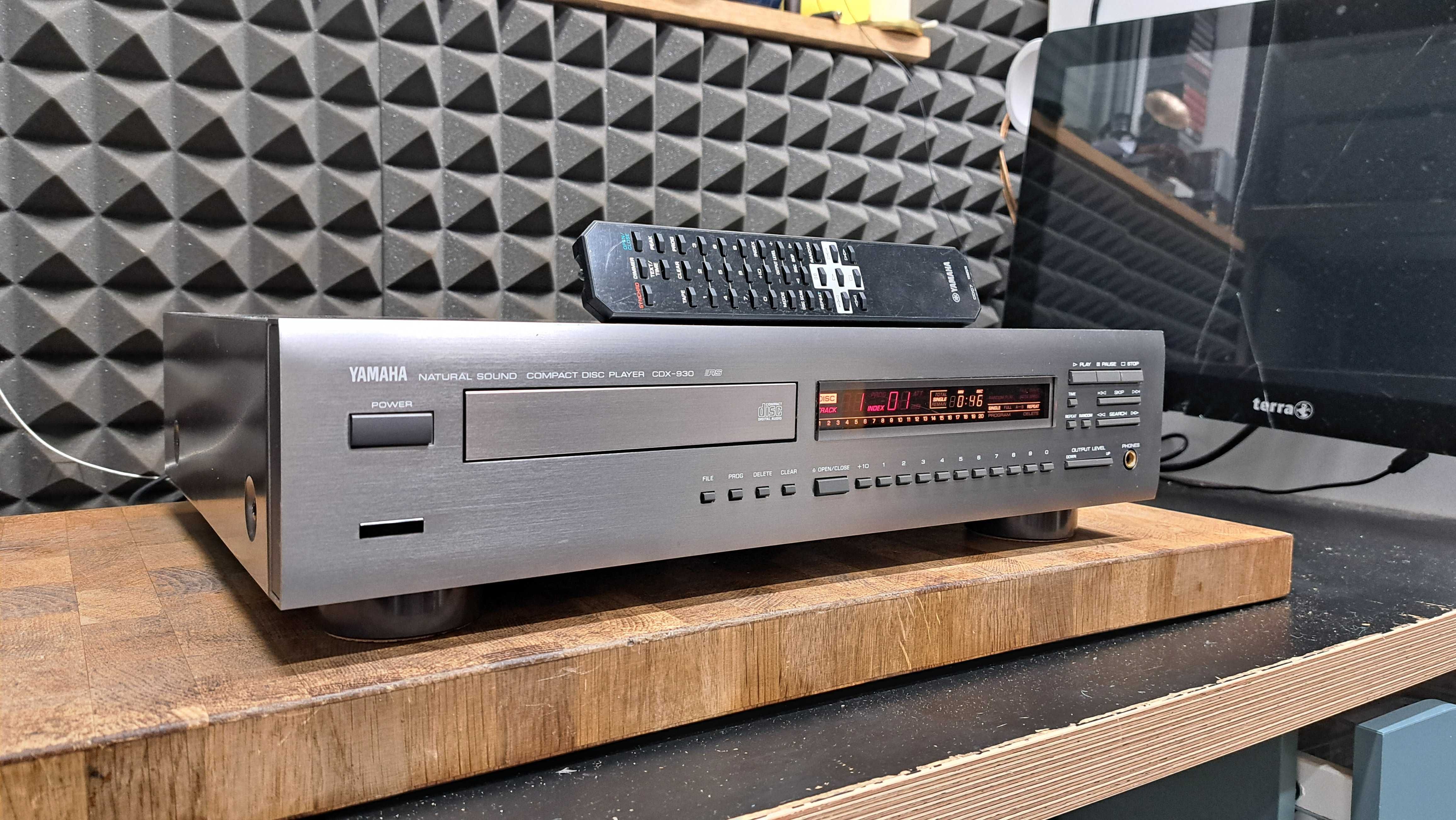 Cd Yamaha CDX-930 RS z pilotem świetny cd