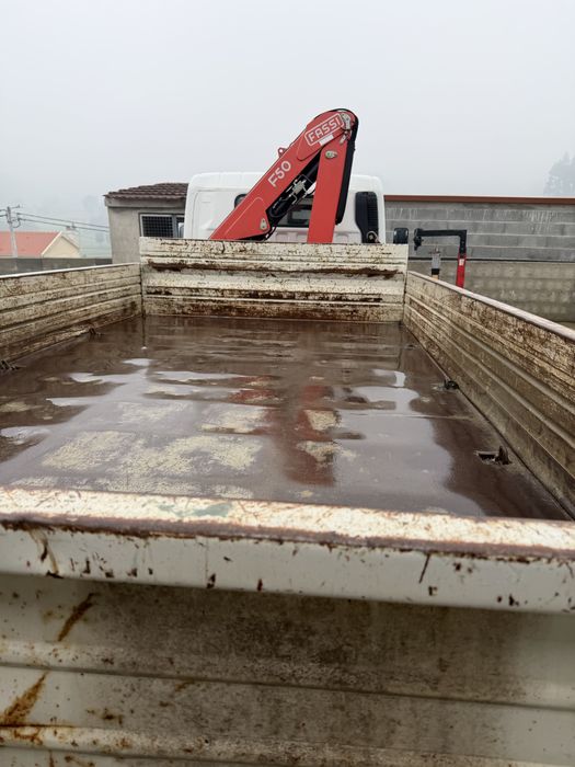 Mitsubishi canter com grua e bascúla