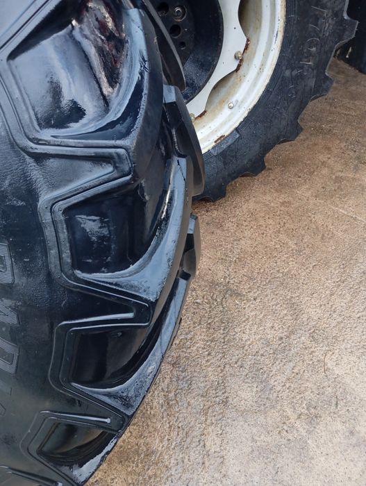 Używane Opony rolnicze 420/85r 34
