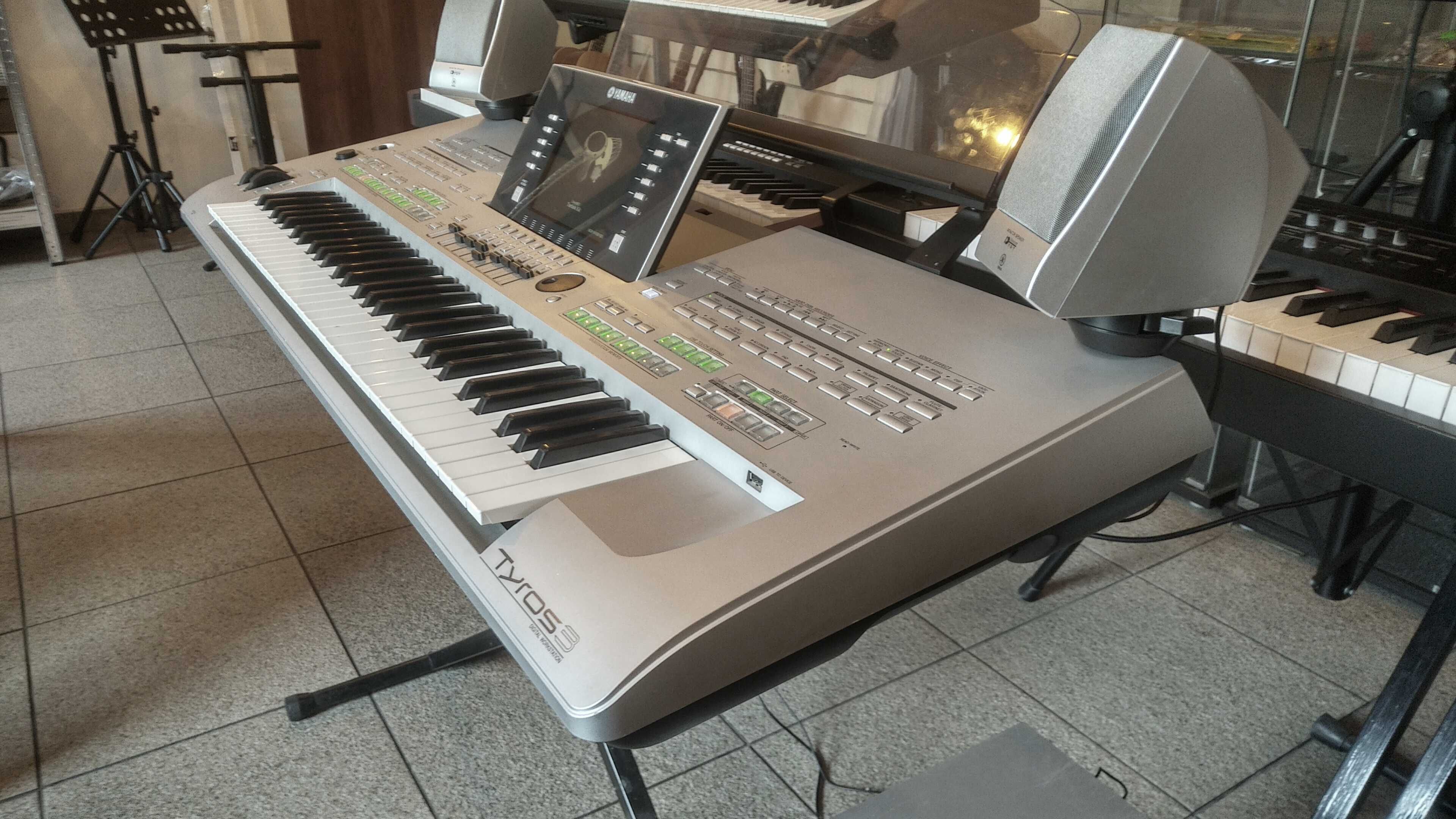 Yamaha Tyros 3 cały komplet stan idealny