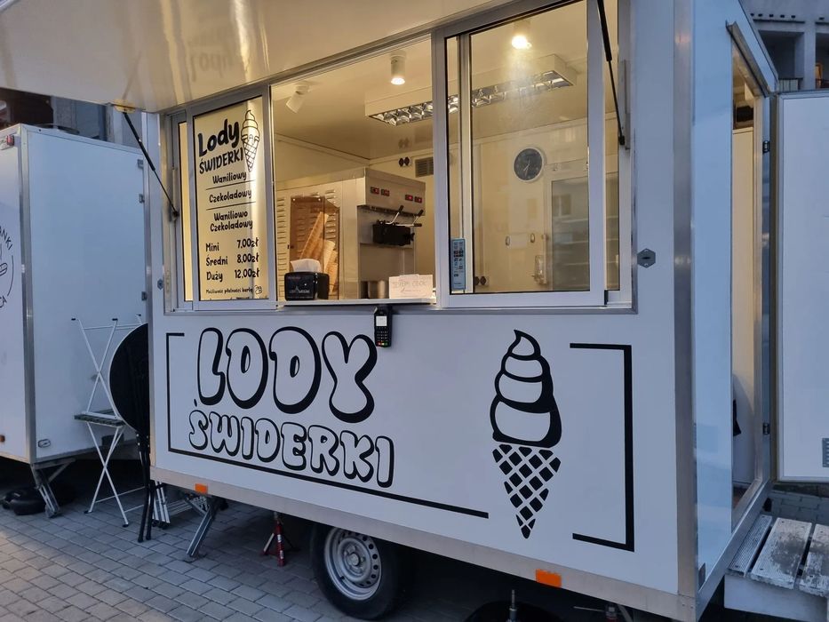 WNP SUSKI  Przyczepa przystosowana do sprzedaży lodów świderków , FV 23%.