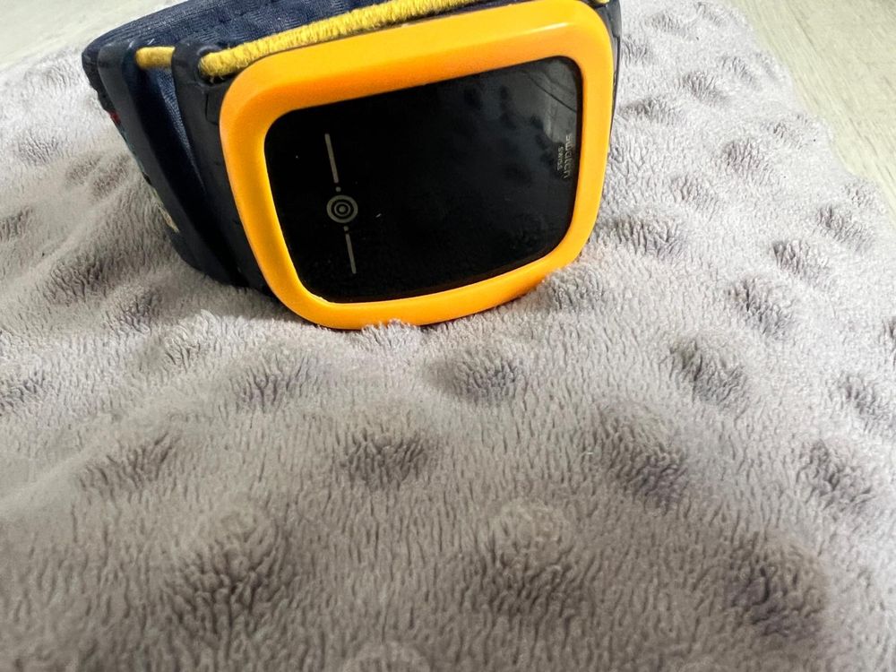 Zegarek SWATCH dotykowy Bluetooth