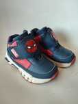 Buty chłopięce Marvel święcące ocieplane rozmiar 25 Spider-Man