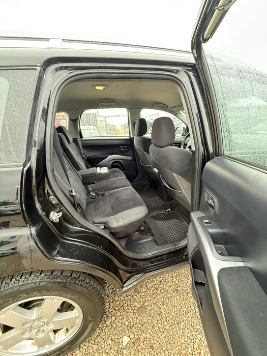 Na Sprzedaż Mitsubishi Outlander 2.0D/4x4/hak/bez rdzy/nowe koła/zamia