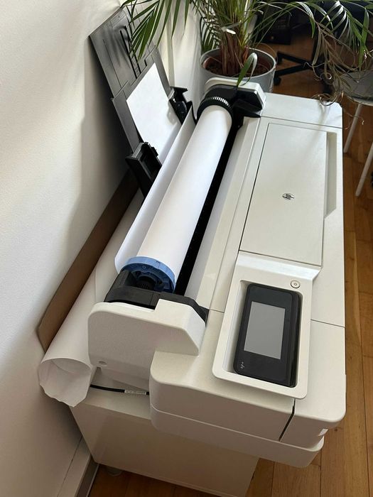 Impressora A1 HP DesignJet T125, com erro na leitura de dois tinteiros
